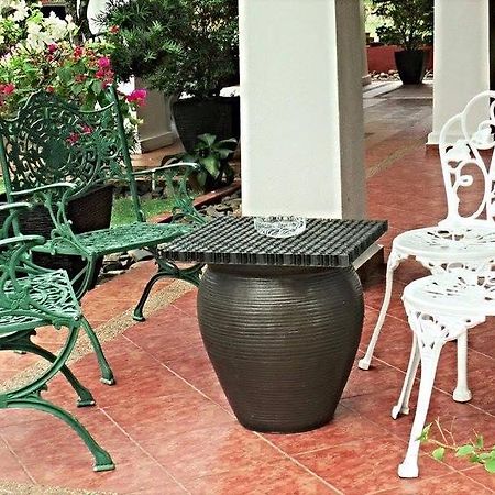 Casapelindung Guesthouse Kuantan Kültér fotó